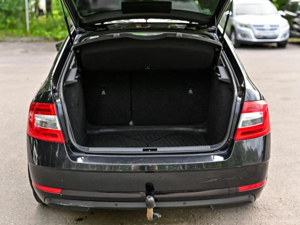 Skoda Octavia III (A7) Рестайлинг с пробегом 2018 года, цена 1 480 000 рублей, 113630 км, лифтбек, Автокод Объявления