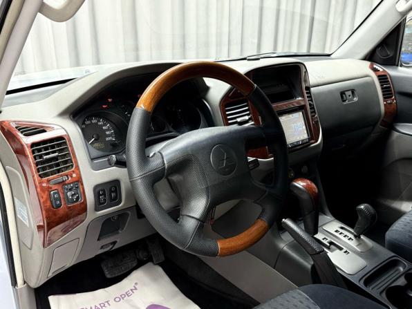 Mitsubishi Pajero III Рестайлинг с пробегом 2004 года, цена 1 179 000 рублей, 275504 км, внедорожник, Автокод Объявления
