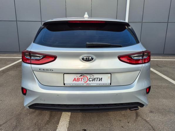 Kia Ceed III с пробегом 2019 года, цена 1 696 000 рублей, 114730 км, хэтчбек, Автокод Объявления
