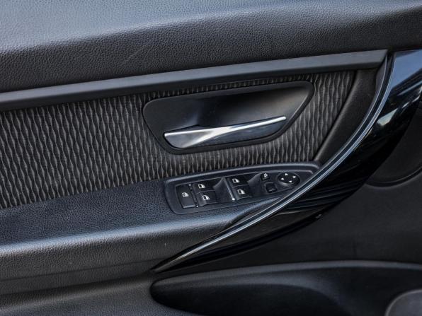 BMW 3 серии VI (F3x) Рестайлинг с пробегом 2018 года, цена 1 890 000 рублей, 174818 км, седан, Автокод Объявления