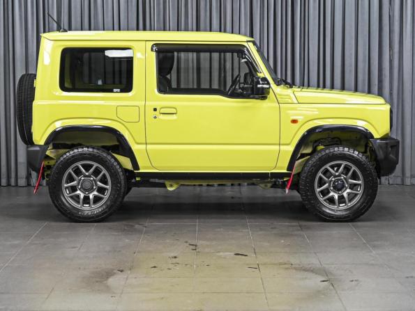 Suzuki Jimny IV с пробегом 2021 года, цена 2 599 000 рублей, 70929 км, внедорожник, Автокод Объявления