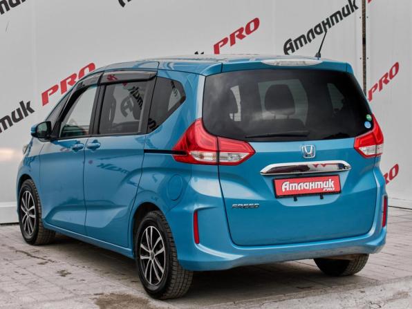 Honda Freed II с пробегом 2017 года, цена 1 495 000 рублей, 87648 км, компактвэн, Автокод Объявления