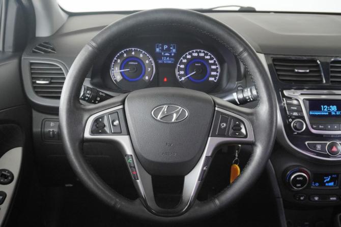 Hyundai Solaris I Рестайлинг с пробегом 2015 года, цена 1 119 000 рублей, 161382 км, седан, Автокод Объявления