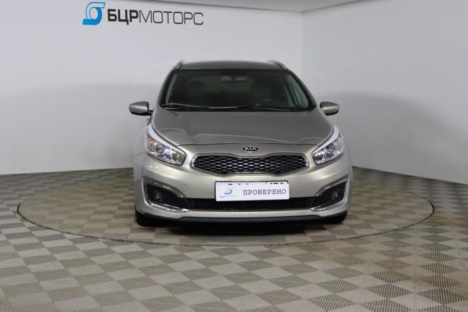 Kia Ceed II Рестайлинг с пробегом 2017 года, цена 1 499 990 рублей, 103322 км, универсал, Автокод Объявления
