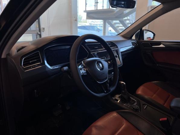 Volkswagen Tiguan II с пробегом 2017 года, цена 2 129 000 рублей, 216621 км, внедорожник, Автокод Объявления