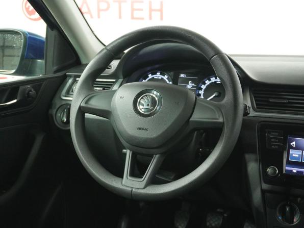 Skoda Rapid I Рестайлинг с пробегом 2017 года, цена 1 330 000 рублей, 44491 км, лифтбек, Автокод Объявления