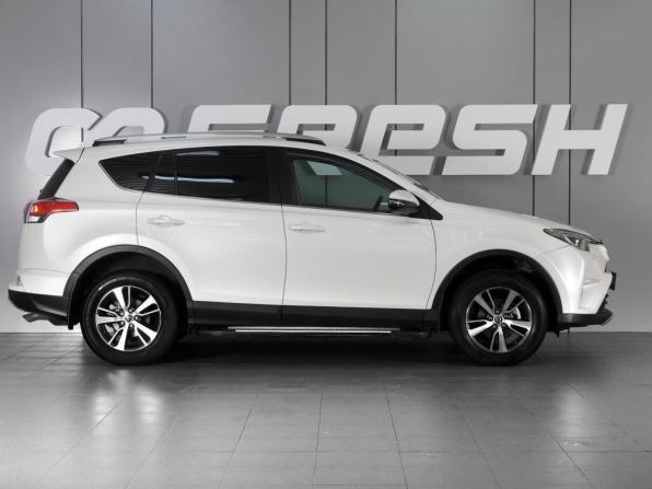 Toyota RAV4 IV (XA40) Рестайлинг с пробегом 2018 года, цена 2 600 000 рублей, 159452 км, внедорожник, Автокод Объявления