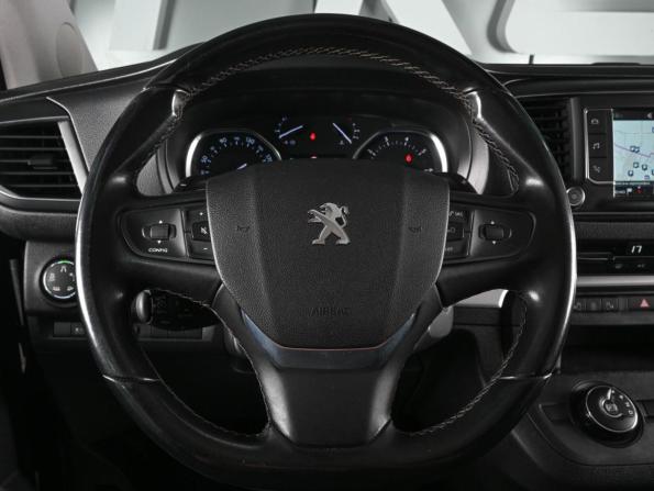 Peugeot Traveller I с пробегом 2018 года, цена 2 839 000 рублей, 200097 км, минивэн, Автокод Объявления