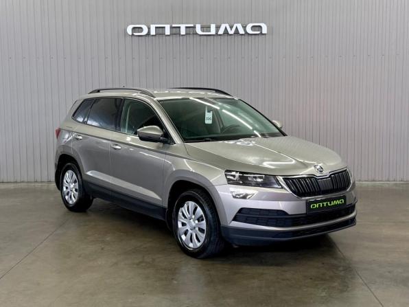 Skoda Karoq I с пробегом 2021 года, цена 1 997 000 рублей, 157719 км, внедорожник, Автокод Объявления