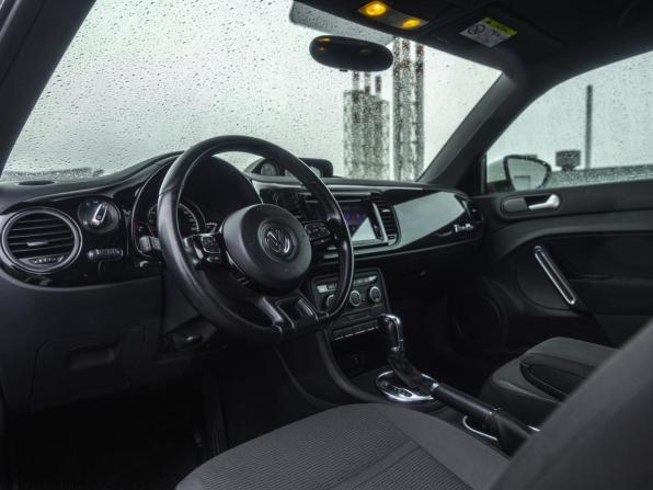 Volkswagen Beetle II (A5) с пробегом 2013 года, цена 1 300 000 рублей, 214000 км, хэтчбек, Автокод Объявления