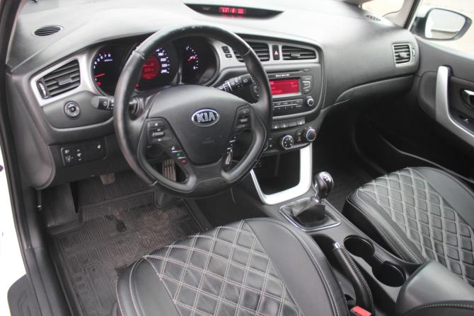 Kia Ceed II с пробегом 2015 года, цена 1 100 000 рублей, 103000 км, хэтчбек, Автокод Объявления