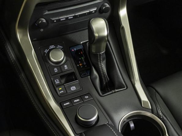 Lexus NX I с пробегом 2016 года, цена 2 799 000 рублей, 92039 км, внедорожник, Автокод Объявления