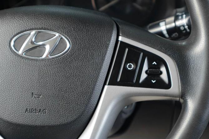 Hyundai Solaris I с пробегом 2013 года, цена 749 000 рублей, 204000 км, седан, Автокод Объявления