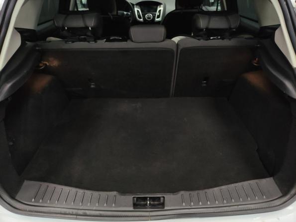 Ford Focus III с пробегом 2013 года, цена 570 000 рублей, 248900 км, хэтчбек, Автокод Объявления