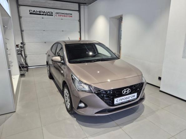 Hyundai Solaris II Рестайлинг с пробегом 2022 года, цена 1 529 000 рублей, 46122 км, седан, Автокод Объявления