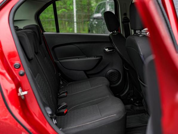 Renault Logan I Рестайлинг с пробегом 2015 года, цена 588 000 рублей, 217880 км, седан, Автокод Объявления