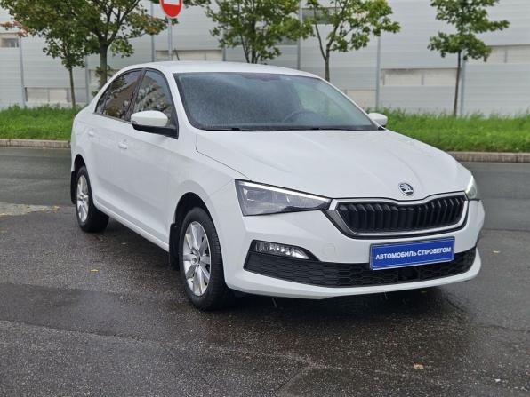 Skoda Rapid II с пробегом 2022 года, цена 1 850 000 рублей, 66271 км, лифтбек, Автокод Объявления