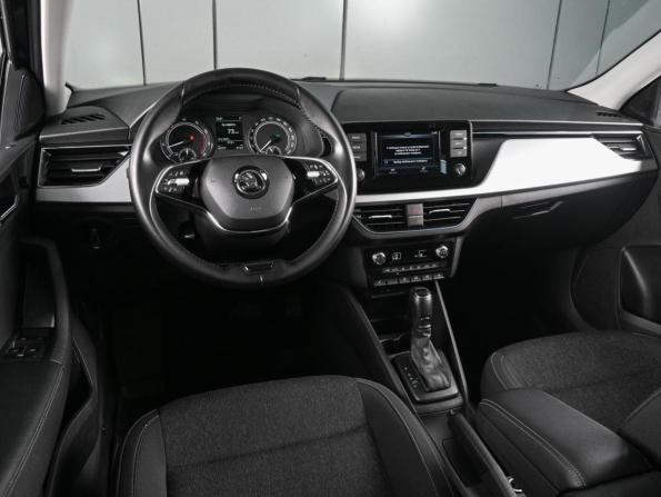 Skoda Rapid II с пробегом 2020 года, цена 1 679 000 рублей, 87277 км, лифтбек, Автокод Объявления
