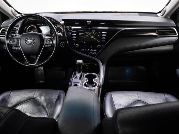 Toyota Camry VIII (XV70) с пробегом 2018 года, цена 2 269 000 рублей, 195574 км, седан, Автокод Объявления