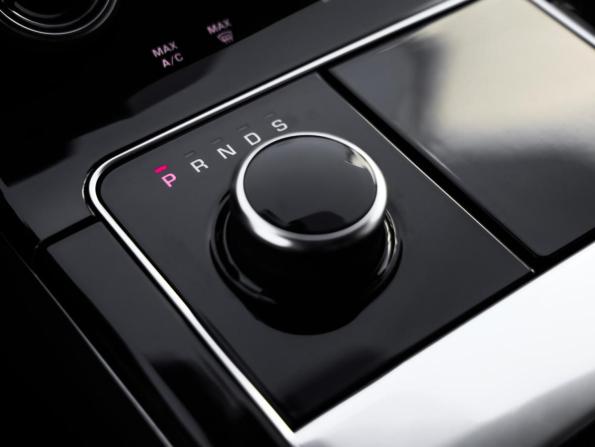 Land Rover Range Rover Velar I с пробегом 2018 года, цена 4 149 000 рублей, 72515 км, внедорожник, Автокод Объявления