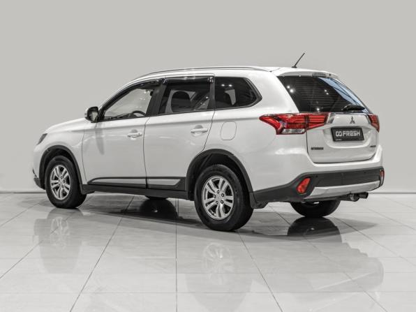 Mitsubishi Outlander III Рестайлинг 2 с пробегом 2015 года, цена 990 000 рублей, 339193 км, внедорожник, Автокод Объявления