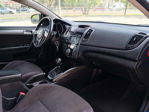 Kia Cerato II с пробегом 2010 года, цена 700 000 рублей, 216457 км, купе, Автокод Объявления