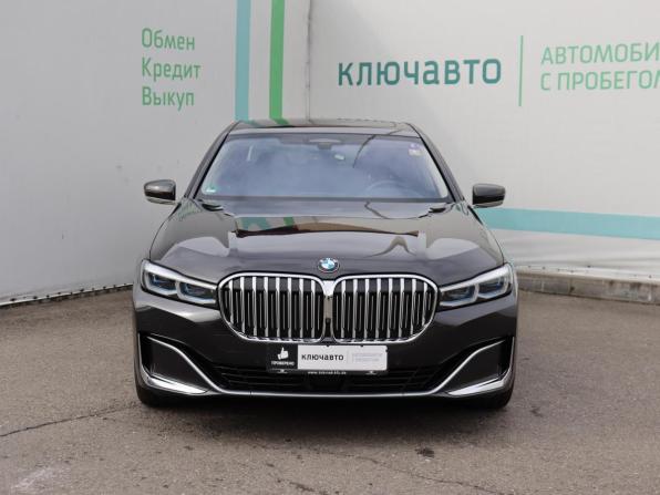 BMW 7 серии VI (G11/G12) Рестайлинг с пробегом 2019 года, цена 6 000 000 рублей, 93083 км, седан, Автокод Объявления