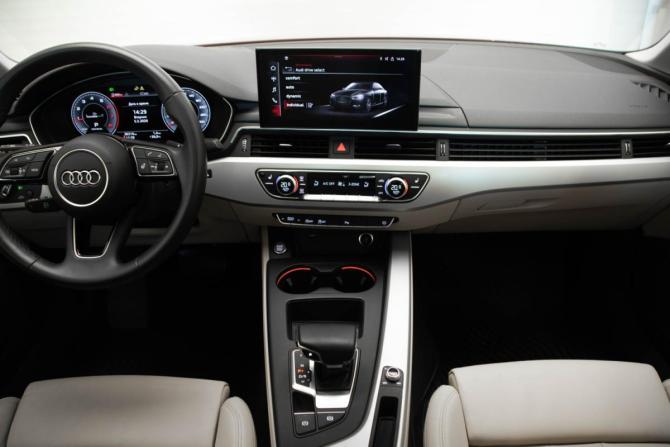 Audi A4 V (B9) Рестайлинг с пробегом 2022 года, цена 3 550 000 рублей, 36317 км, седан, Автокод Объявления