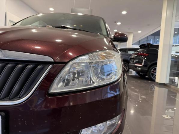 Skoda Fabia II с пробегом 2010 года, цена 610 000 рублей, 100483 км, хэтчбек, Автокод Объявления
