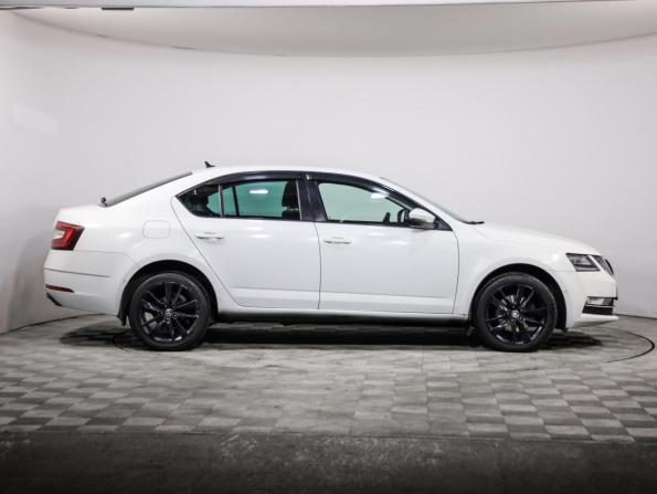 Skoda Octavia III (A7) Рестайлинг с пробегом 2018 года, цена 1 149 000 рублей, 339541 км, лифтбек, Автокод Объявления