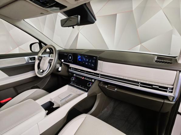 Hyundai Santa Fe V (MX5) с пробегом 2024 года, цена 4 900 000 рублей, 9947 км, внедорожник, Автокод Объявления