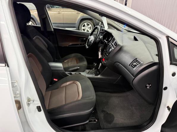 Kia Ceed II с пробегом 2014 года, цена 1 297 000 рублей, 91449 км, хэтчбек, Автокод Объявления