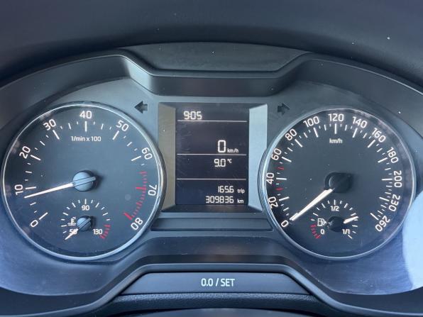 Skoda Octavia III (A7) с пробегом 2013 года, цена 750 000 рублей, 309835 км, лифтбек, Автокод Объявления