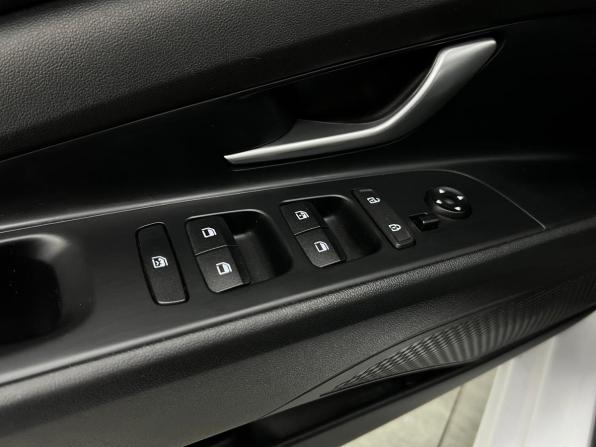 Hyundai Elantra VII (CN7) с пробегом 2021 года, цена 1 790 000 рублей, 155125 км, седан, Автокод Объявления