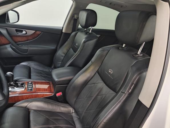 Infiniti FX II (S51) с пробегом 2011 года, цена 1 790 000 рублей, 253413 км, внедорожник, Автокод Объявления
