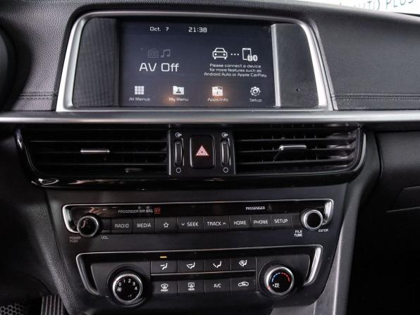 Kia Optima IV Рестайлинг с пробегом 2018 года, цена 1 899 000 рублей, 102494 км, седан, Автокод Объявления