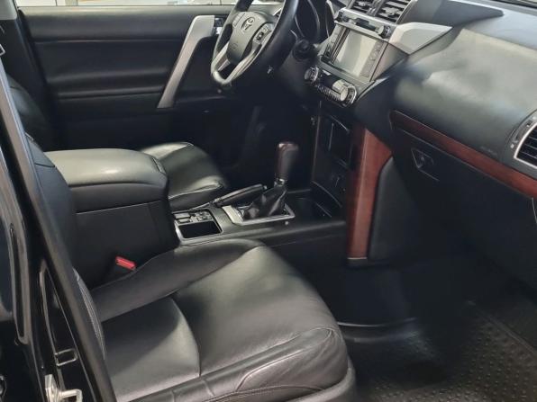 Toyota Land Cruiser Prado 150 Series Рестайлинг 1 с пробегом 2017 года, цена 4 150 000 рублей, 180550 км, внедорожник, Автокод Объявления