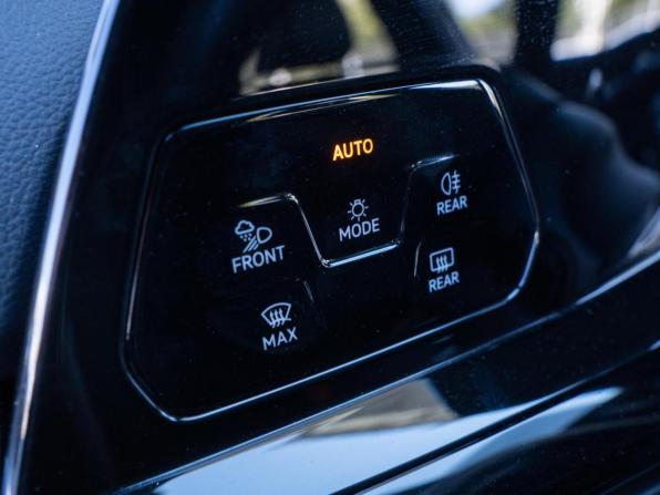 Volkswagen Golf VIII с пробегом 2024 года, цена 3 499 000 рублей, 9781 км, хэтчбек, Автокод Объявления