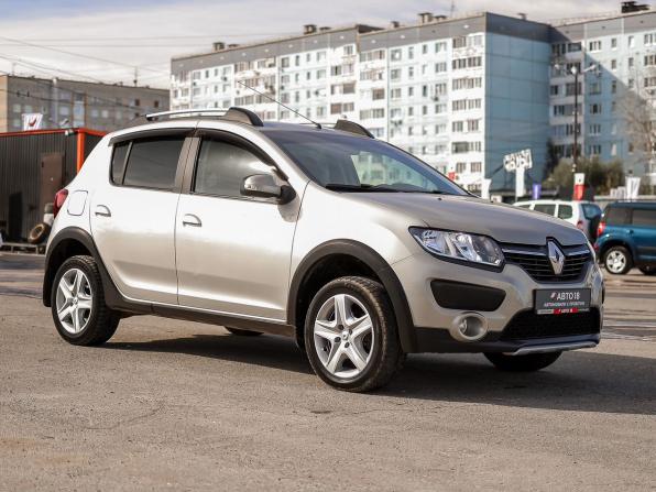 Renault Sandero II с пробегом 2017 года, цена 969 000 рублей, 98363 км, хэтчбек, Автокод Объявления