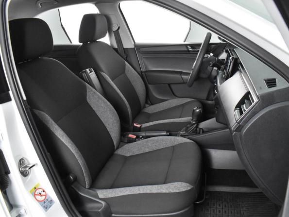 Skoda Rapid II с пробегом 2021 года, цена 1 439 000 рублей, 98693 км, лифтбек, Автокод Объявления