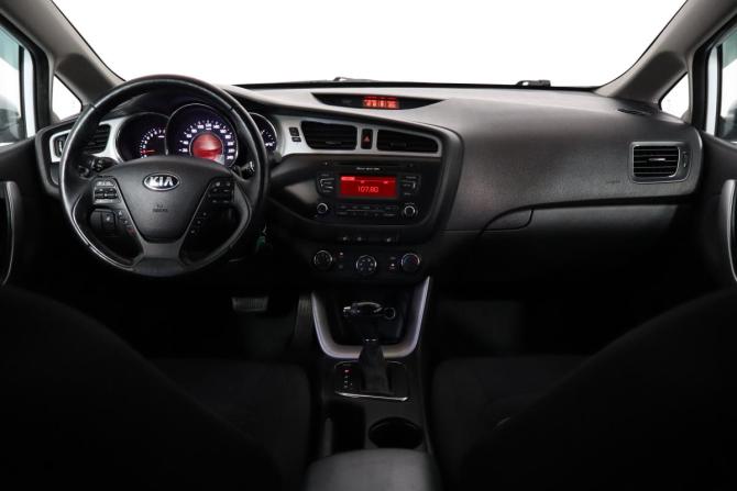 Kia Ceed II с пробегом 2012 года, цена 1 099 000 рублей, 113000 км, хэтчбек, Автокод Объявления