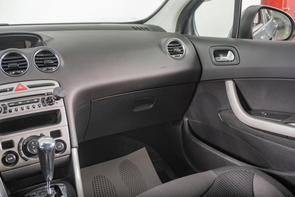 Peugeot 308 I Рестайлинг Томск  - изображение 12