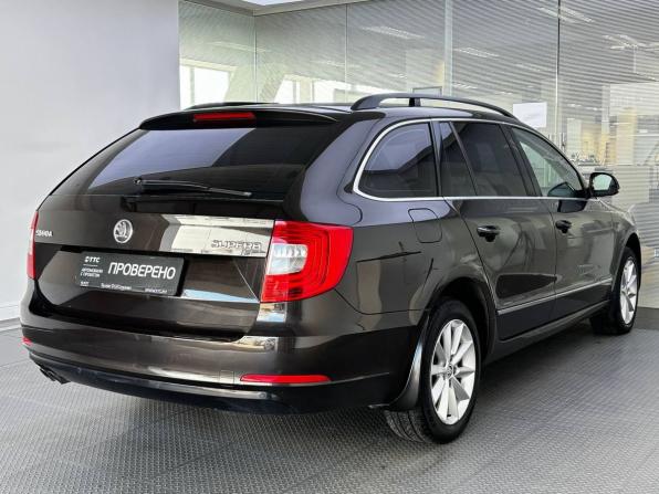 Skoda Superb II Рестайлинг с пробегом 2013 года, цена 1 390 000 рублей, 133919 км, универсал, Автокод Объявления