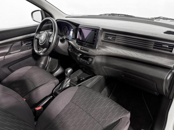 Suzuki Ertiga II Рестайлинг с пробегом 2022 года, цена 1 909 000 рублей, 4594 км, компактвэн, Автокод Объявления