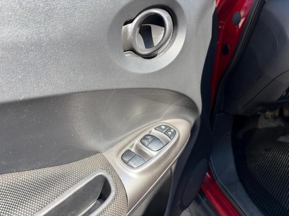 Nissan Juke I с пробегом 2012 года, цена 975 000 рублей, 178356 км, внедорожник, Автокод Объявления