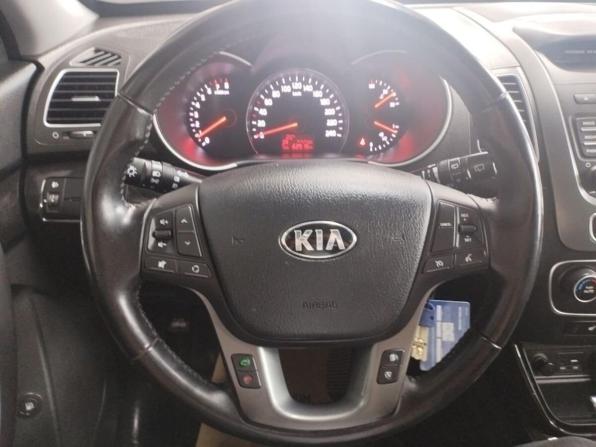 Kia Sorento II Рестайлинг с пробегом 2017 года, цена 2 050 700 рублей, 62511 км, внедорожник, Автокод Объявления