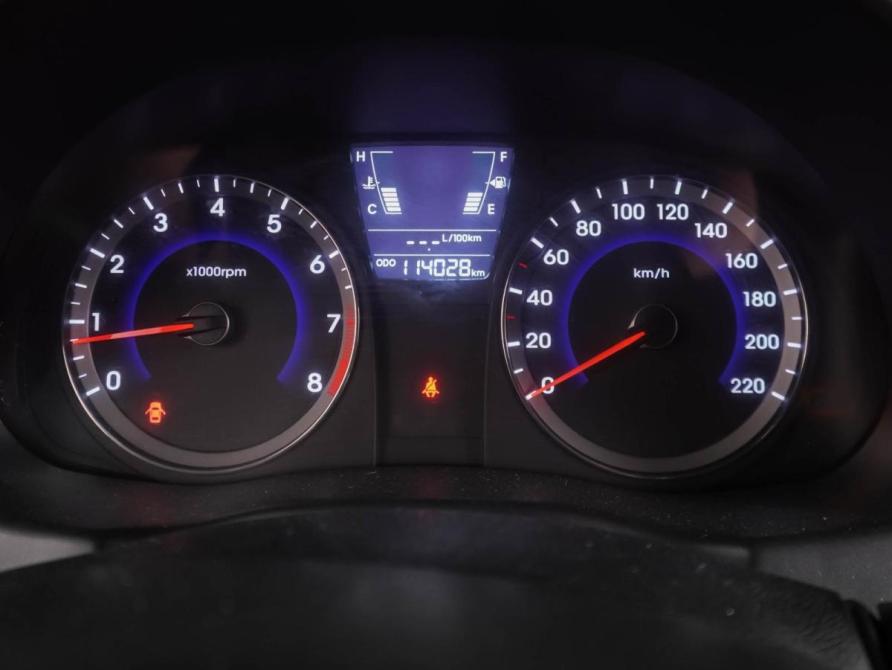 Hyundai Solaris I Воронеж  - изображение 15