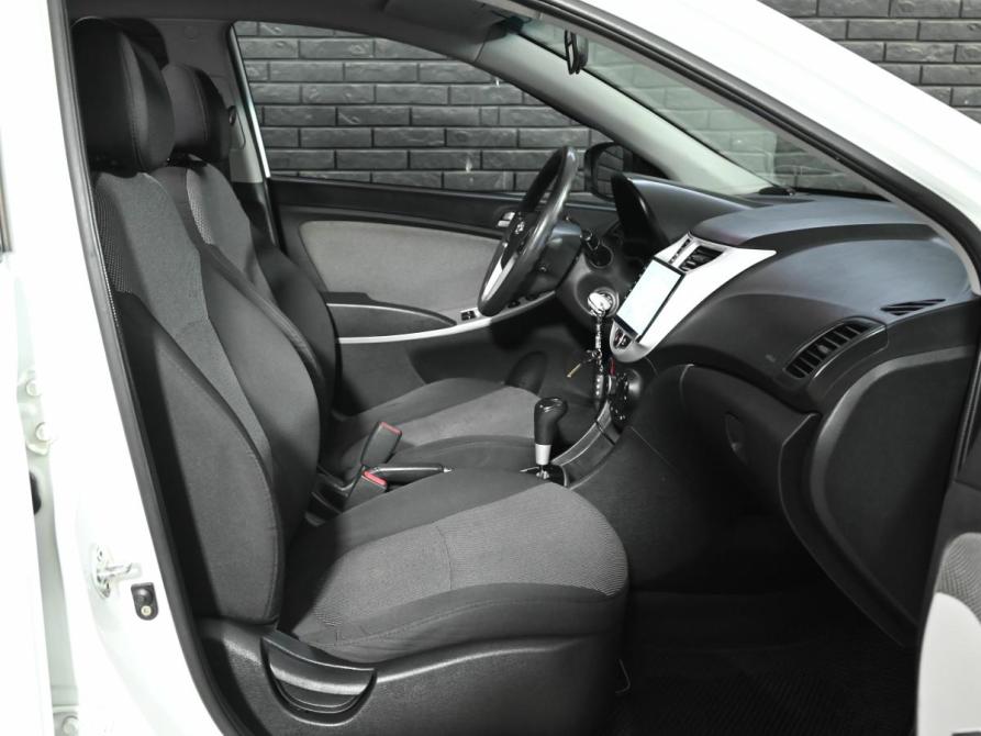 Hyundai Solaris I Екатеринбург  - изображение 10