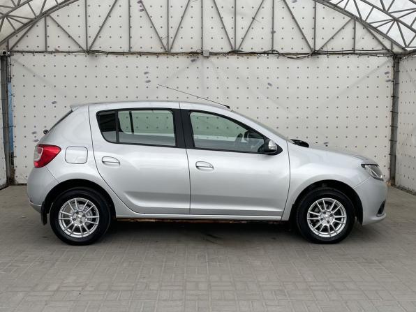 Renault Sandero II с пробегом 2016 года, цена 1 090 000 рублей, 27454 км, хэтчбек, Автокод Объявления