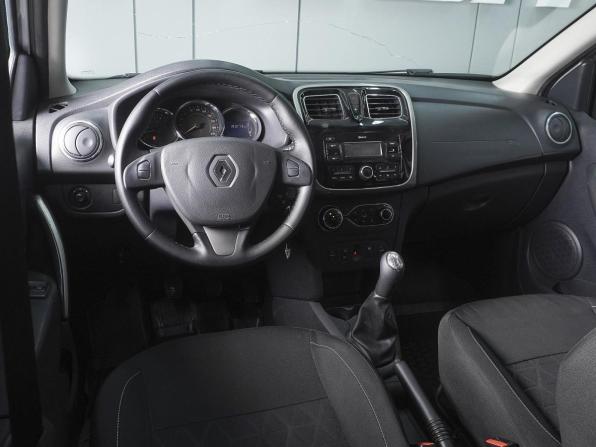 Renault Sandero II с пробегом 2017 года, цена 879 000 рублей, 193273 км, хэтчбек, Автокод Объявления